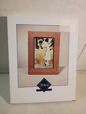 Fetco International 5x7 Shaker Woods Collection 413157 Free Stand or Hang Frame